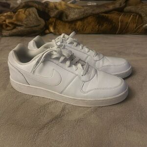 Mens White Nike Shoes 10.5